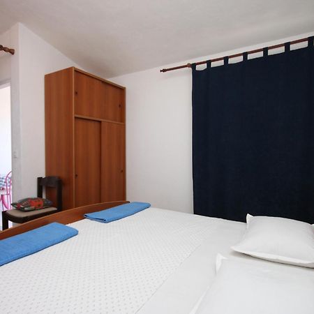 Apartments By The Sea Drvenik Donja Vala, Makarska - 6756 Zimmer foto